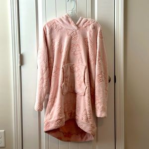 Disney Minnie Mouse Embossed Fleece Pullover Hoodie